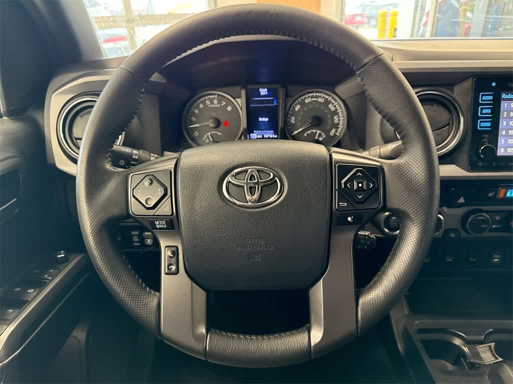 Thumbnail: 2017 Toyota Tacoma - 24