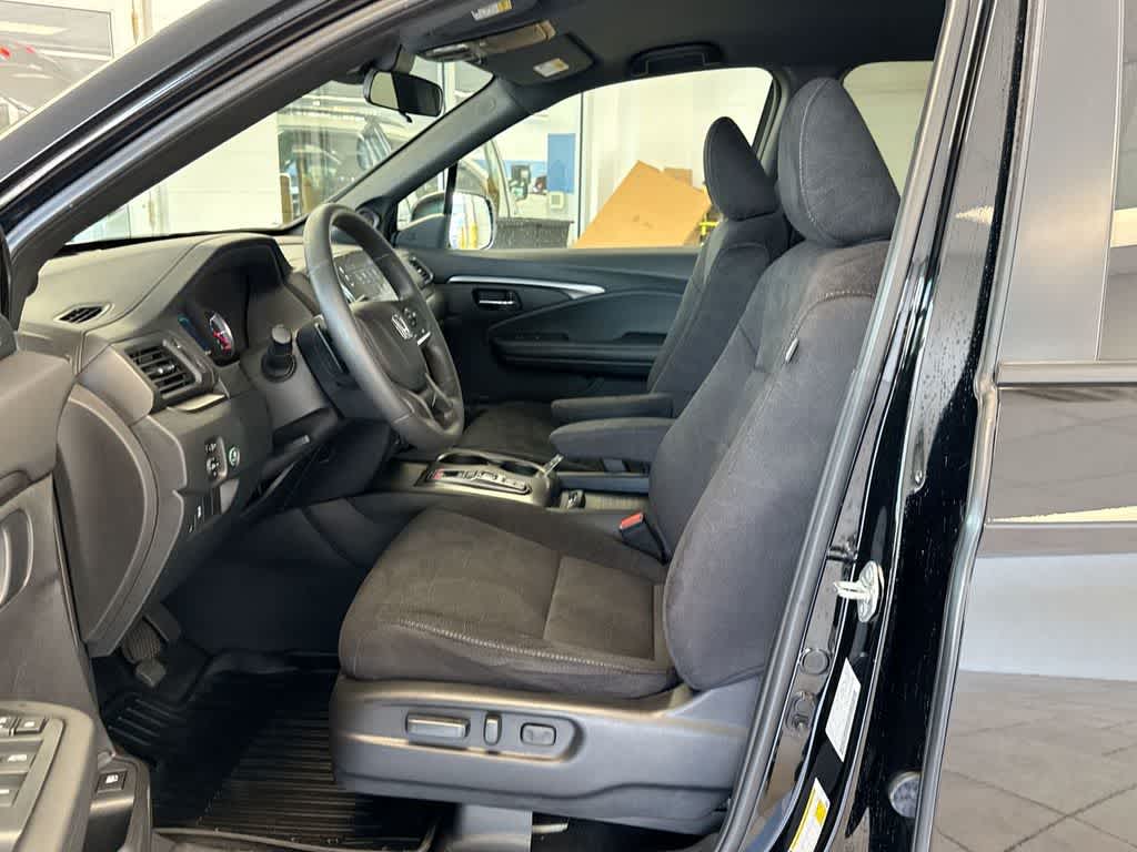 Thumbnail: 2023 Honda Pilot - 22