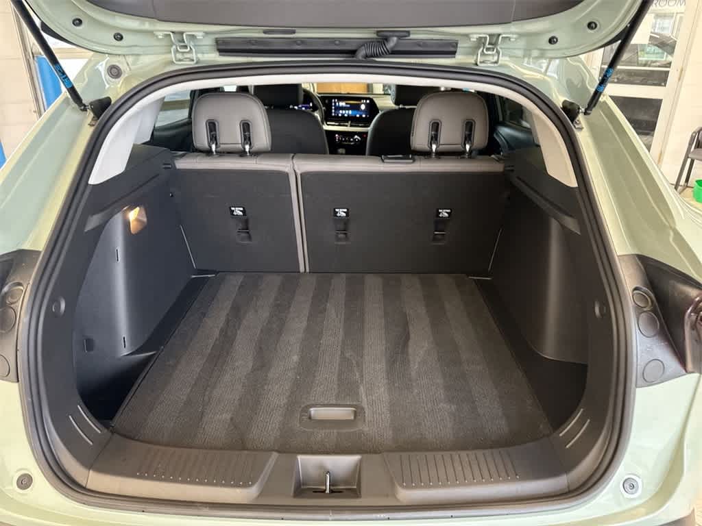 Thumbnail: 2024 Chevrolet Trax - 35