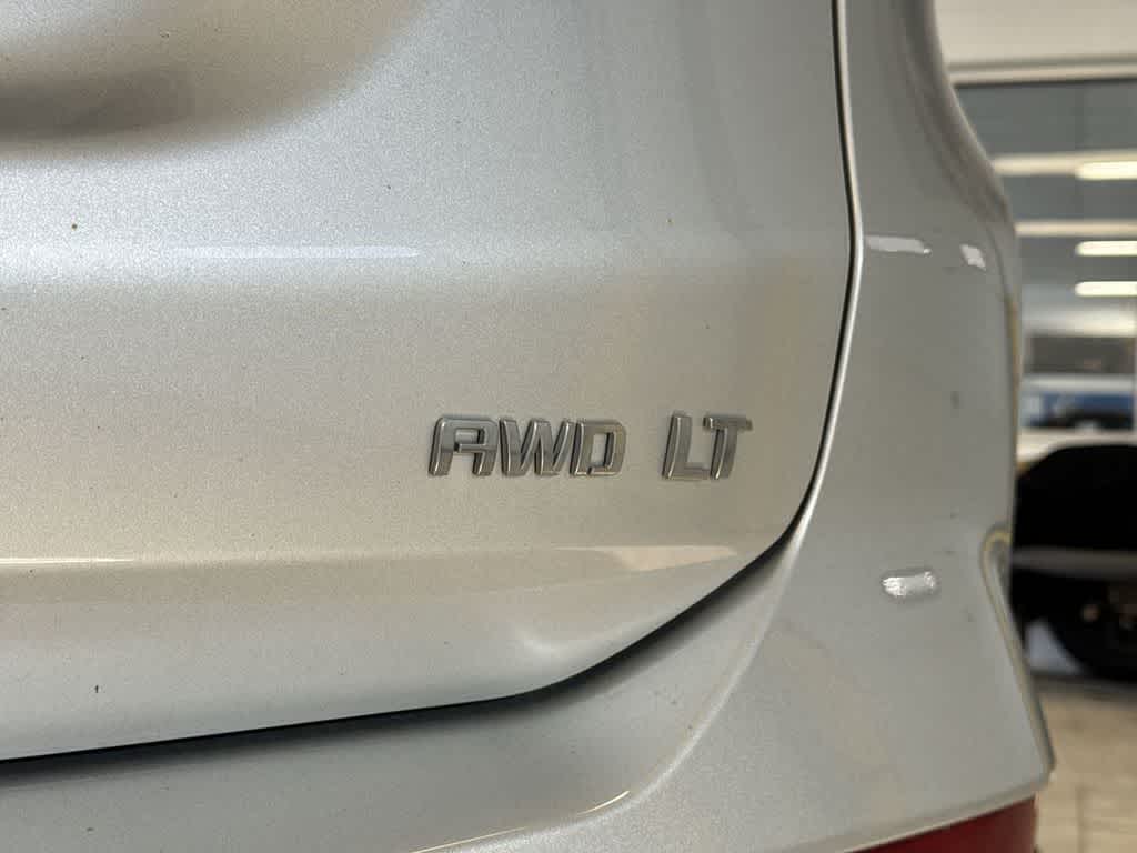 Thumbnail: 2019 Chevrolet Equinox - 12