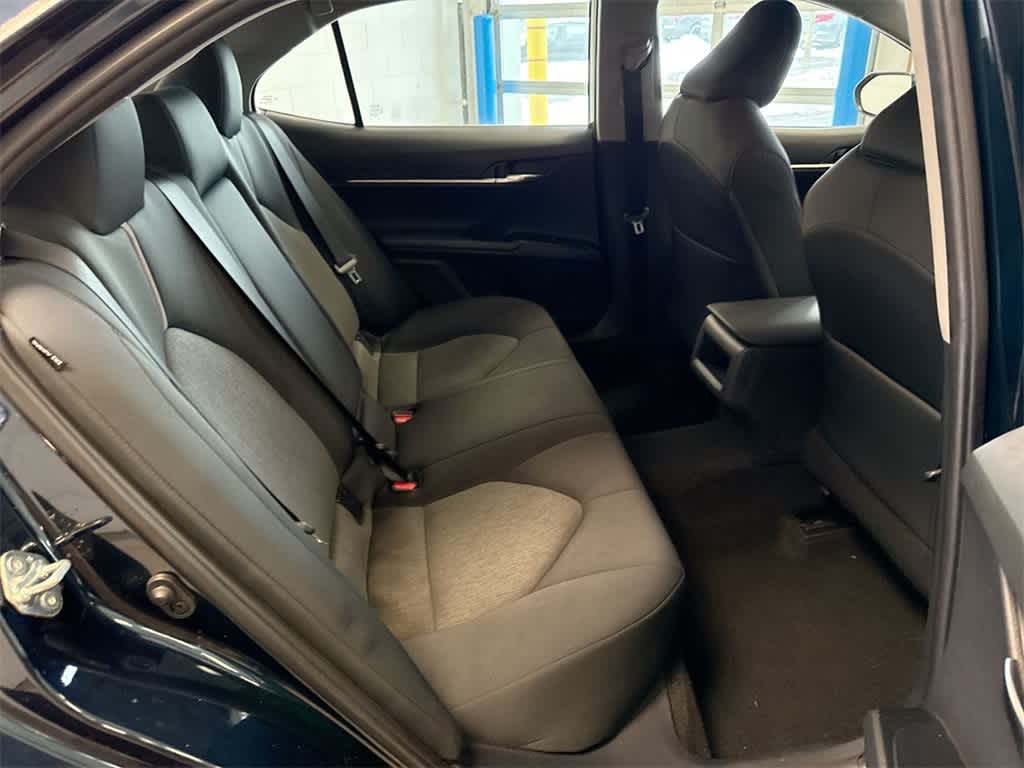 Thumbnail: 2020 Toyota Camry - 20