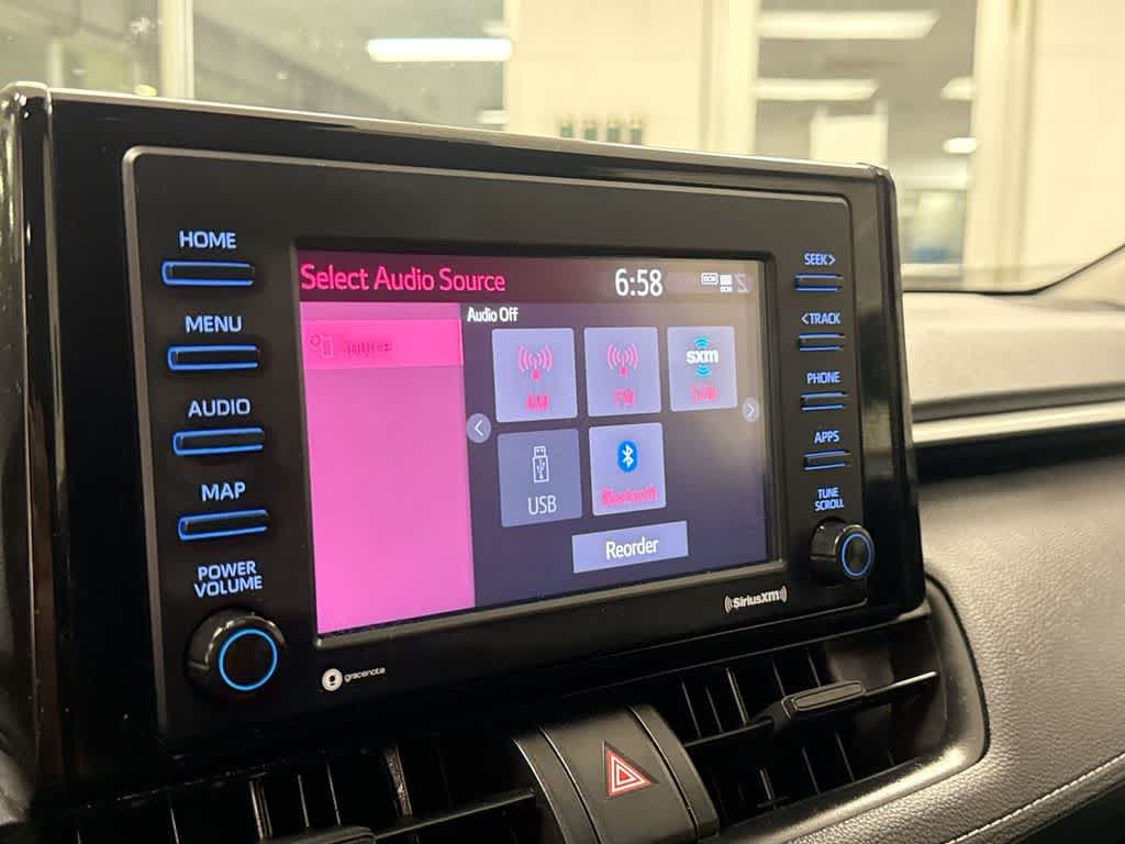 Thumbnail: 2022 Toyota RAV4 - 32