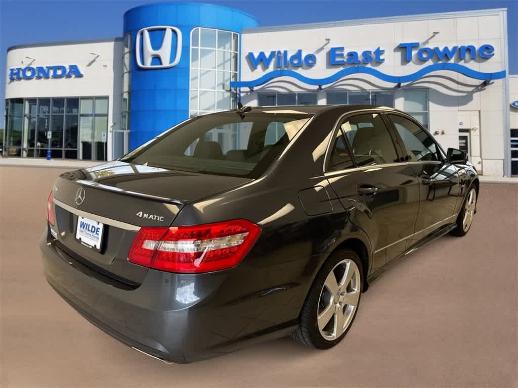 Thumbnail: 2012 Mercedes-Benz E-Class - 8