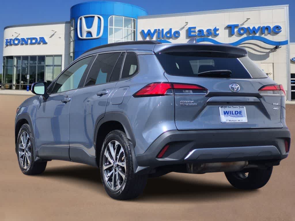 2023 Toyota Corolla Cross XLE - Photo 6