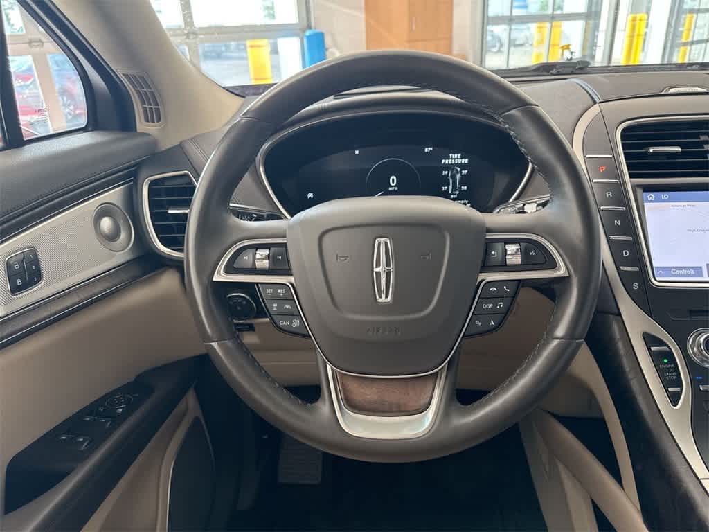 Thumbnail: 2020 Lincoln Nautilus - 24