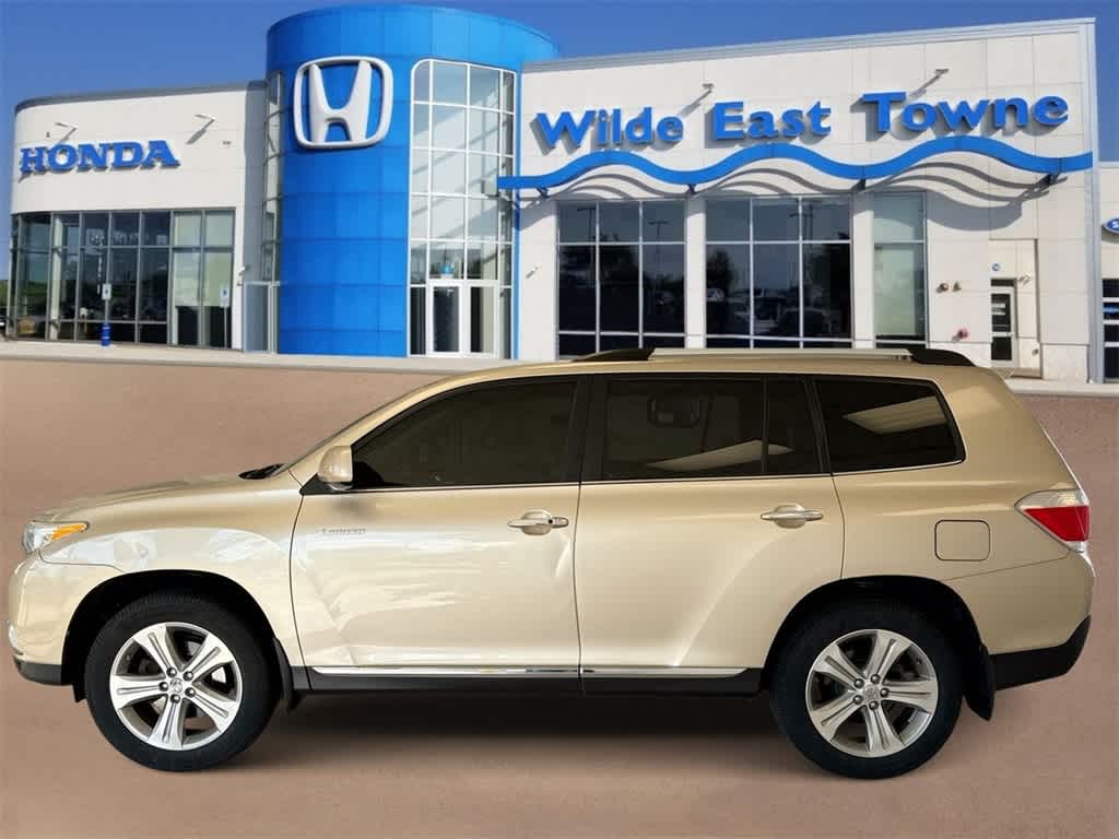 Thumbnail: 2013 Toyota Highlander - 5