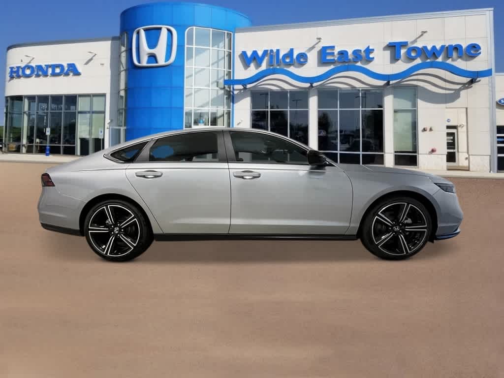 Thumbnail: 2025 Honda Accord - 8