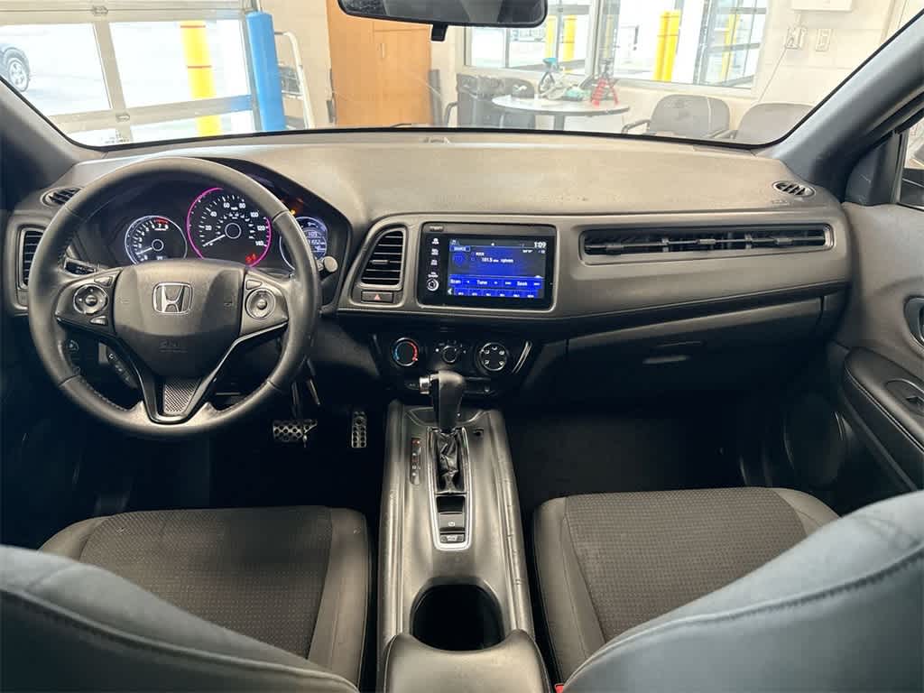 Thumbnail: 2019 Honda HR-V - 16