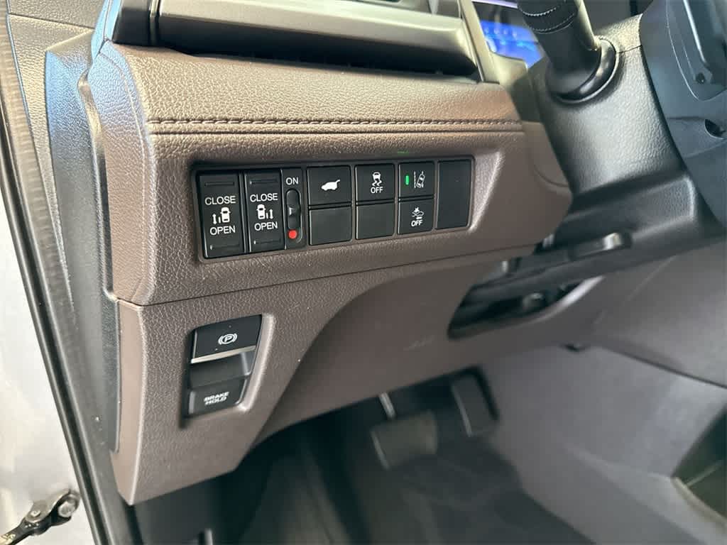 Thumbnail: 2019 Honda Odyssey - 38