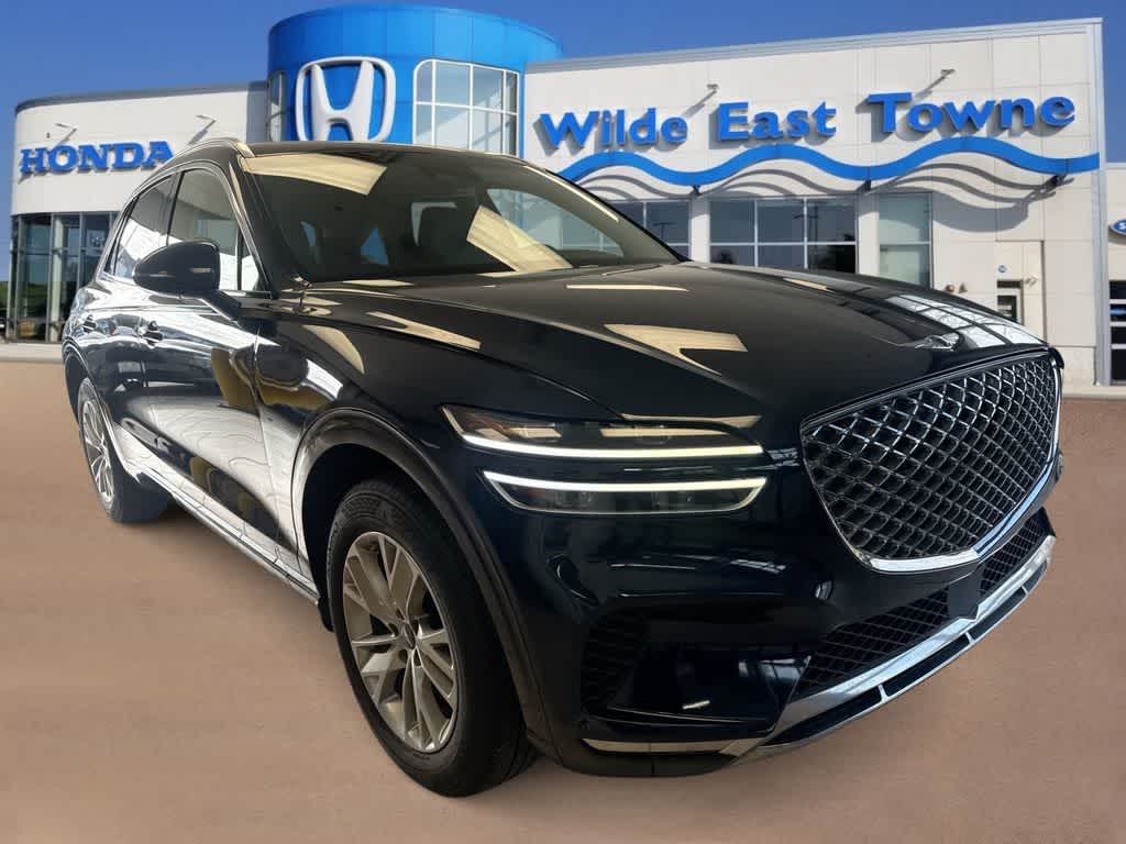 Thumbnail: 2023 Genesis GV70 - 2