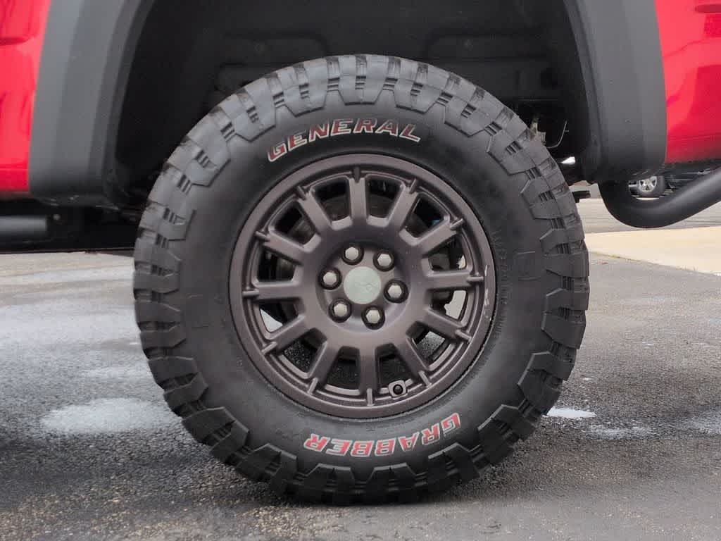 Thumbnail: 2020 Chevrolet Colorado - 12
