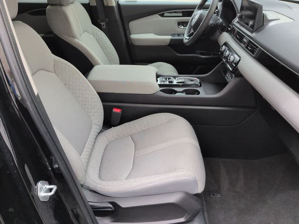 Thumbnail: 2023 Honda Pilot - 24