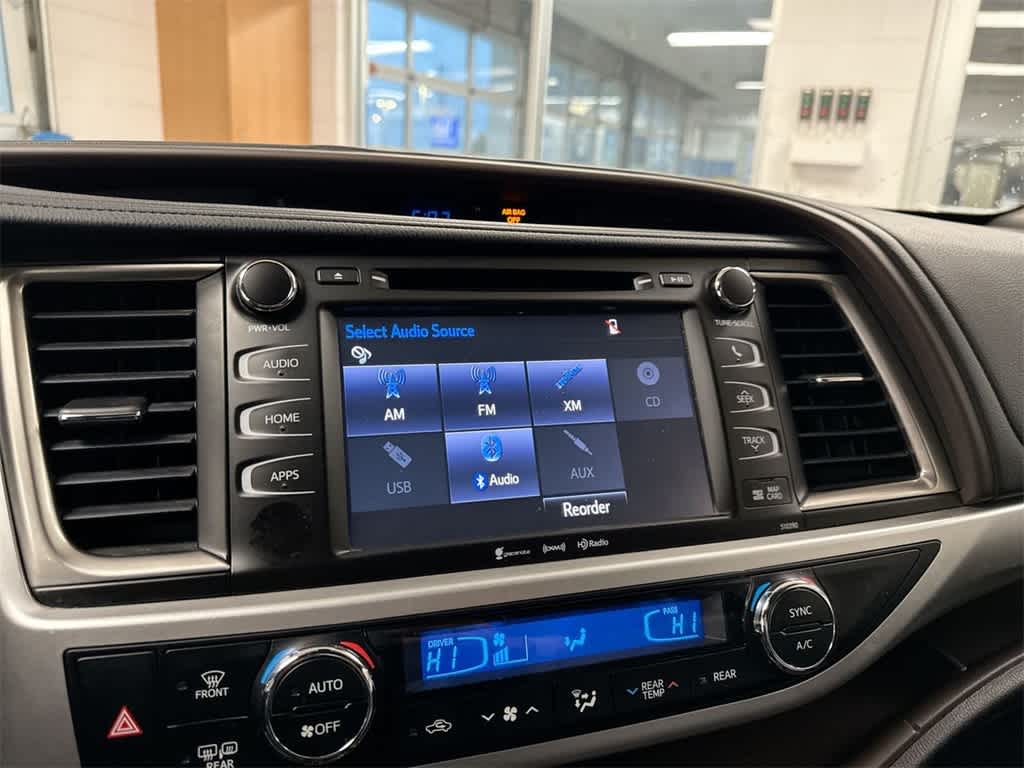 Thumbnail: 2019 Toyota Highlander - 33