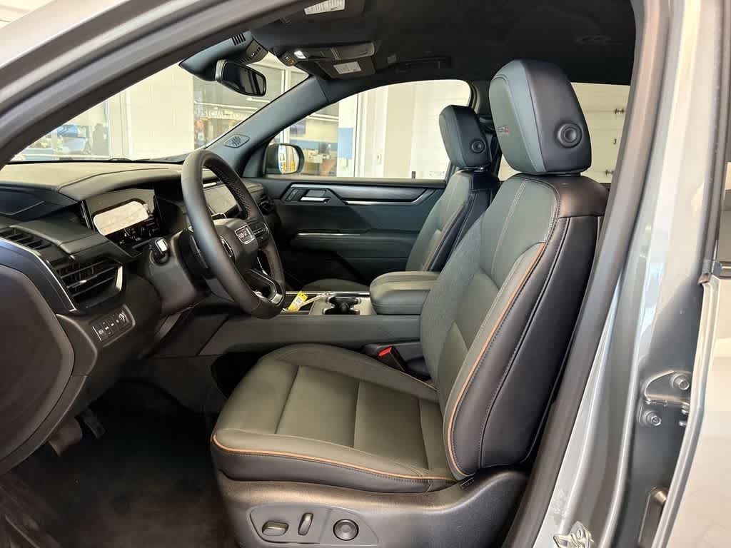 Thumbnail: 2025 GMC Acadia - 19