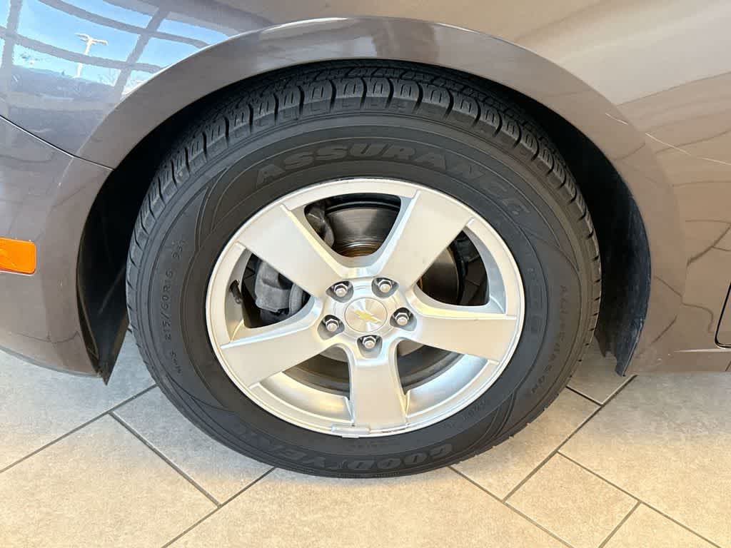 Thumbnail: 2015 Chevrolet Cruze - 14