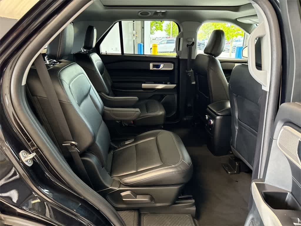 Thumbnail: 2022 Ford Explorer - 22