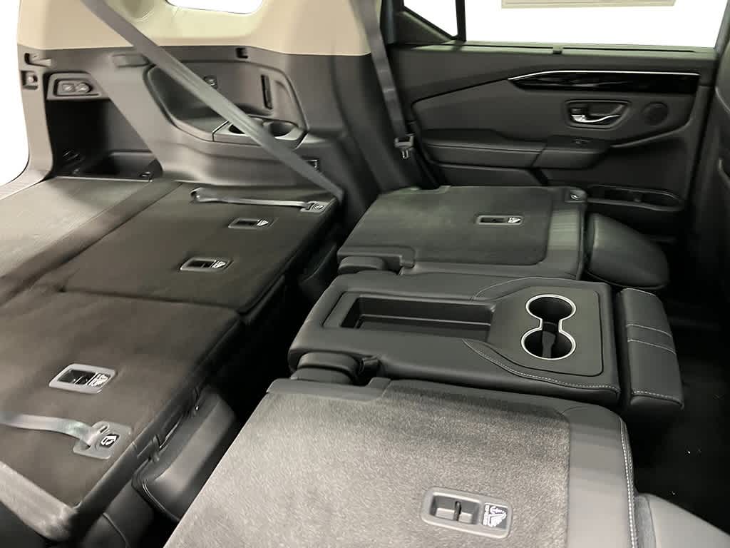 Thumbnail: 2025 Honda Pilot - 38