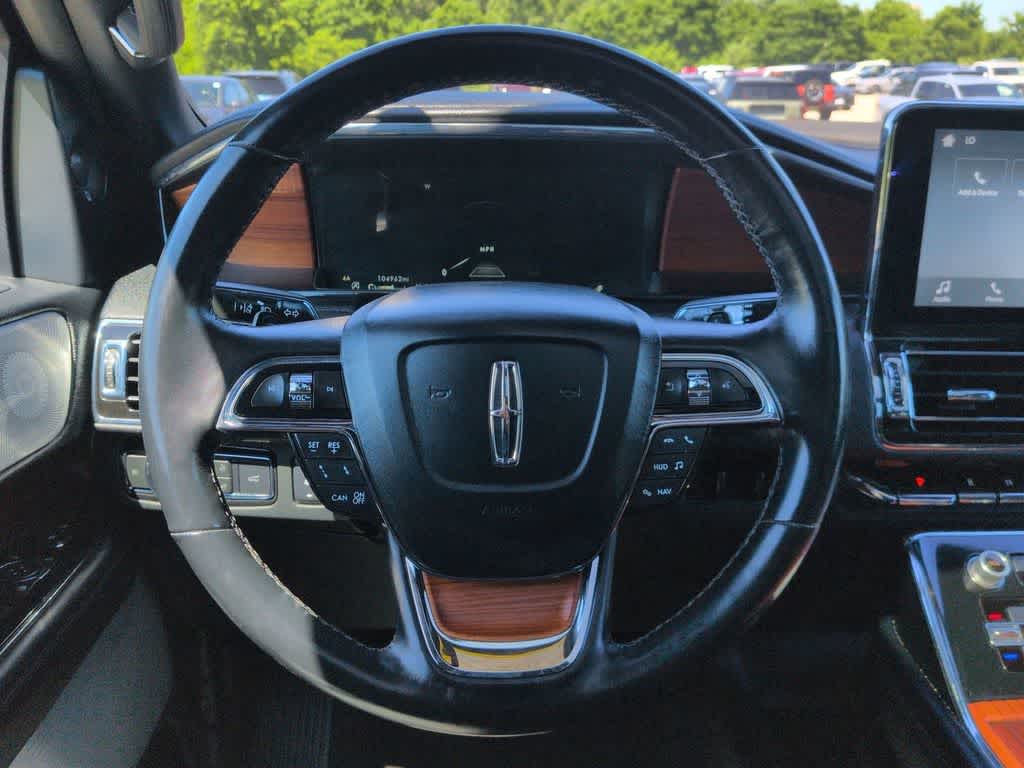 Thumbnail: 2018 Lincoln Navigator - 25
