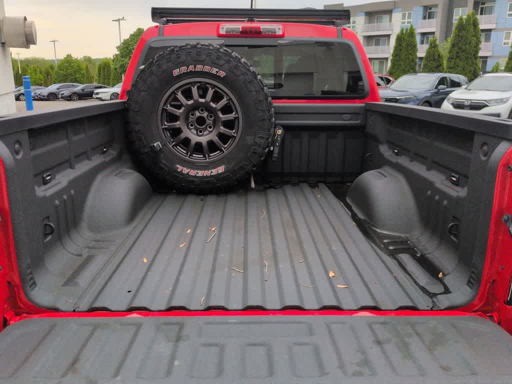 Thumbnail: 2020 Chevrolet Colorado - 33