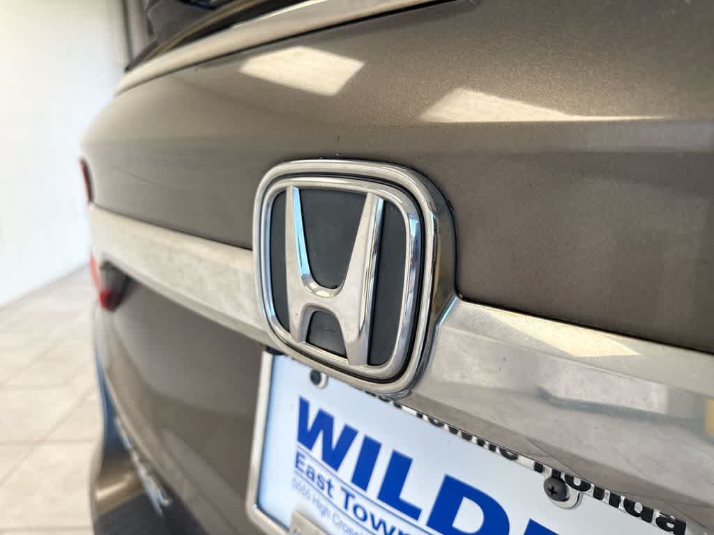 Thumbnail: 2018 Honda Odyssey - 11