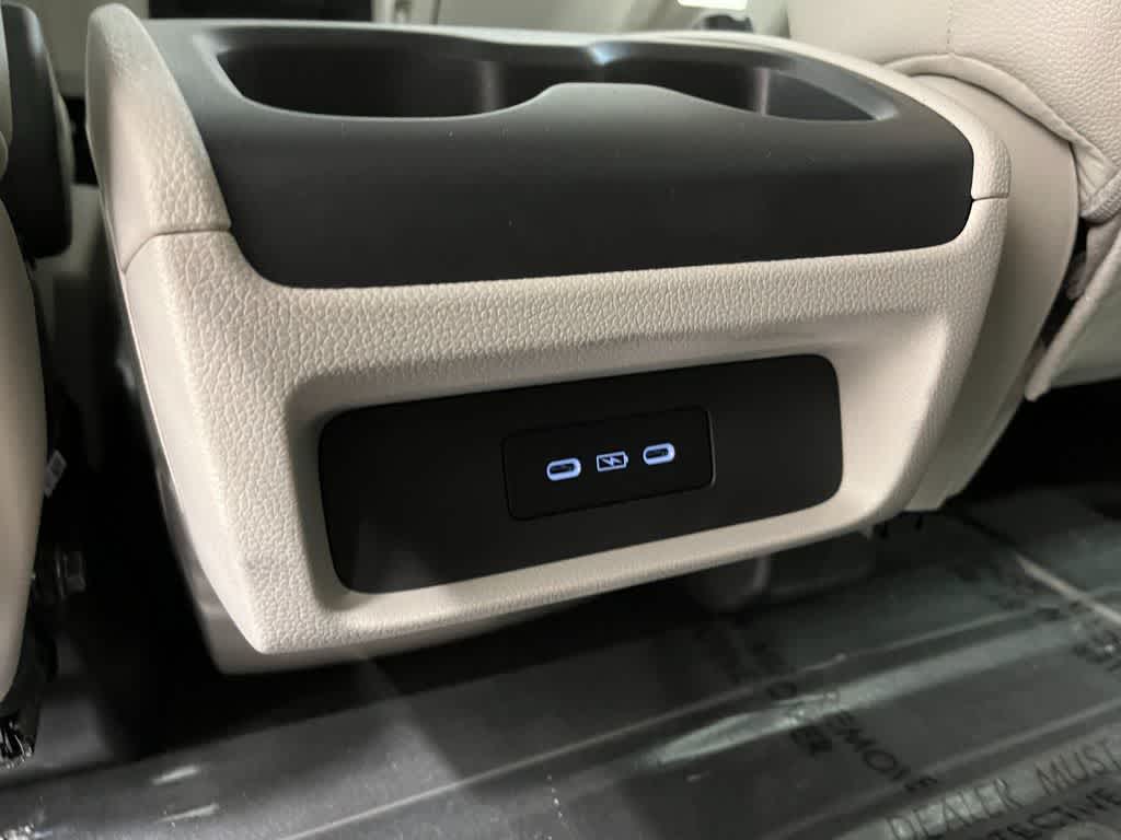 Thumbnail: 2026 Honda Odyssey - 24