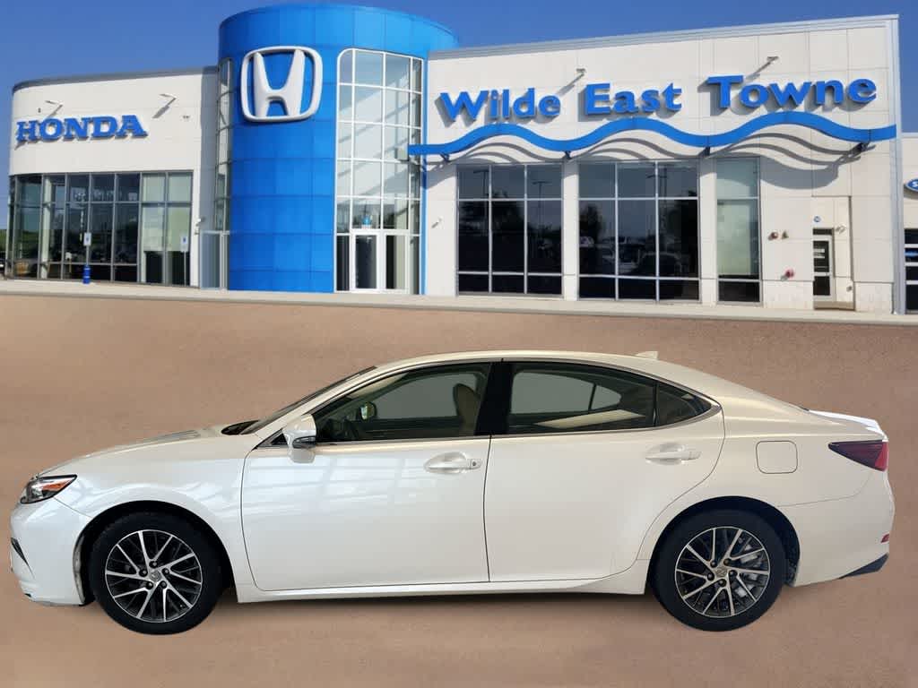 Thumbnail: 2018 Lexus ES - 5