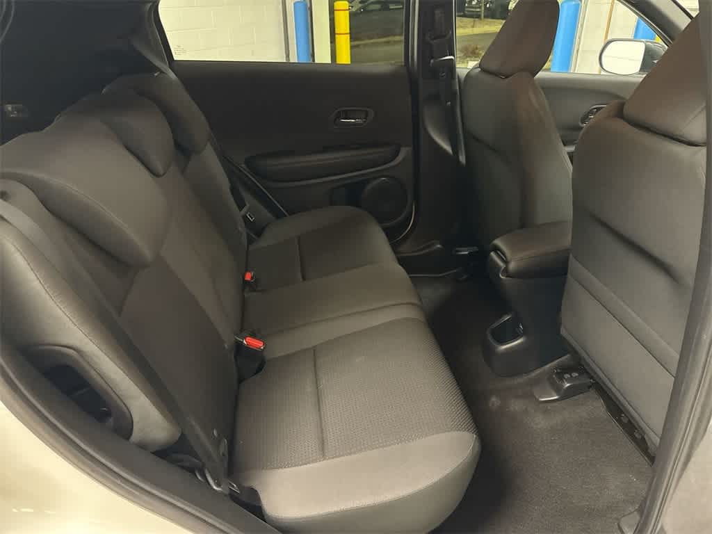 Thumbnail: 2021 Honda HR-V - 21