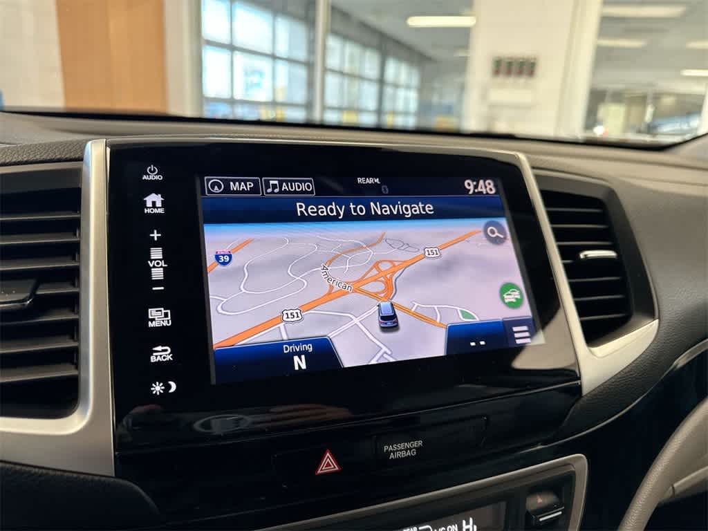 Thumbnail: 2017 Honda Pilot - 31