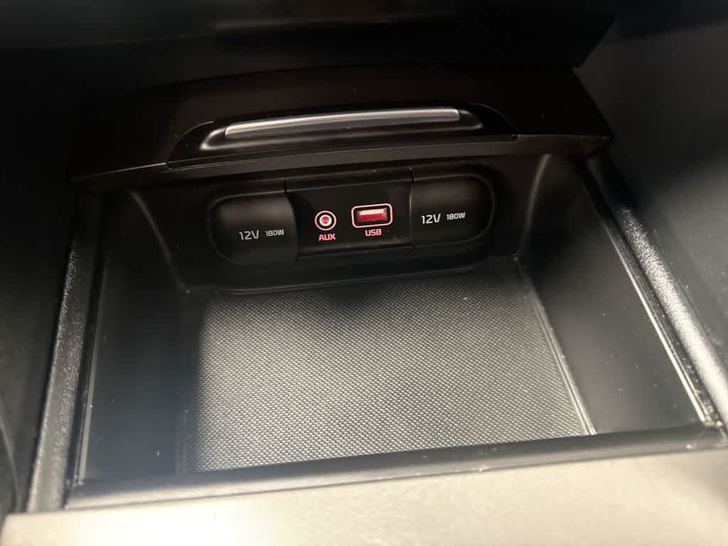 Thumbnail: 2019 Kia Optima - 32