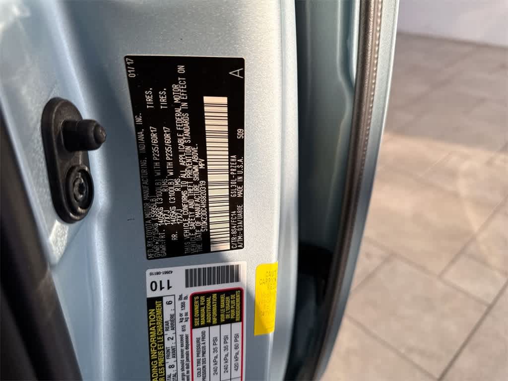 Thumbnail: 2017 Toyota Sienna - 37