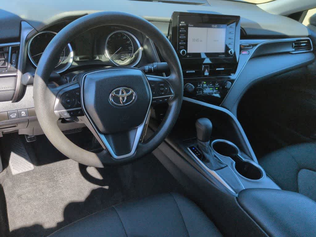 2021 Toyota Camry LE - Photo 10