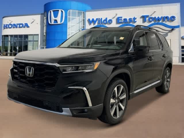 2025 Honda Pilot Touring's photo