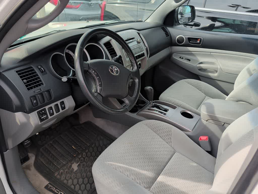 Thumbnail: 2011 Toyota Tacoma - 6