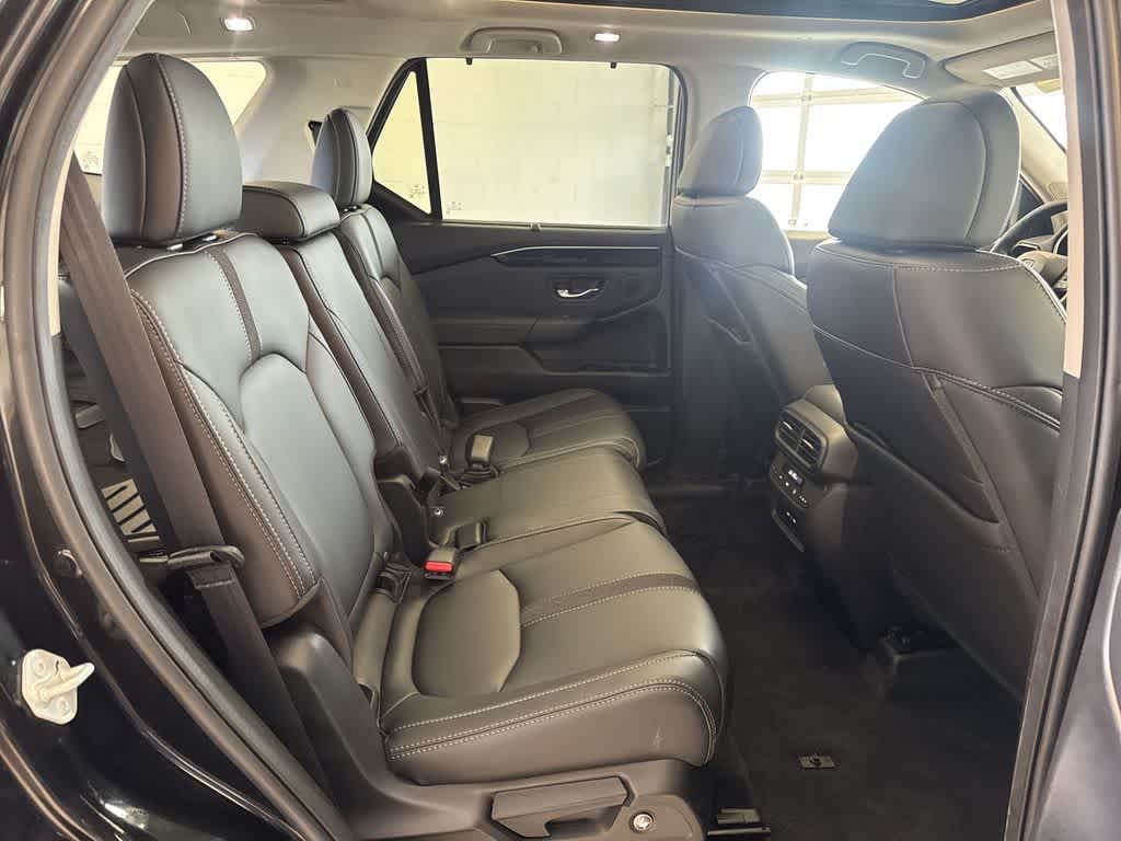 Thumbnail: 2025 Honda Pilot - 24