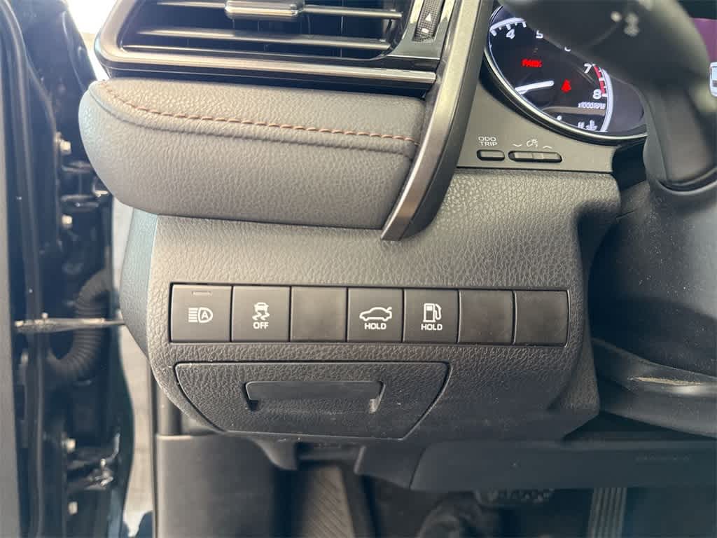 Thumbnail: 2020 Toyota Camry - 36