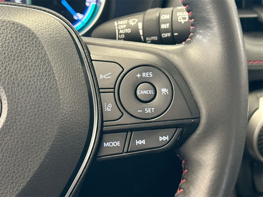 Thumbnail: 2021 Toyota RAV4 - 26