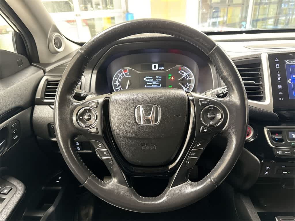 Thumbnail: 2017 Honda Pilot - 26