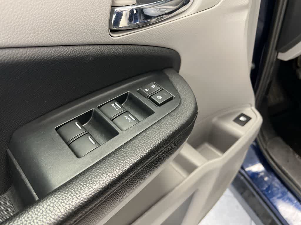 Thumbnail: 2019 Honda Pilot - 20