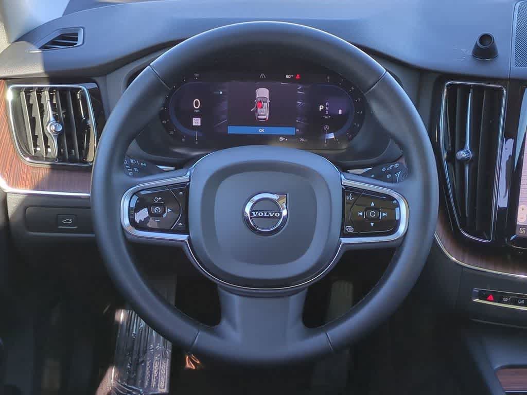 Thumbnail: 2024 Volvo XC60 - 25