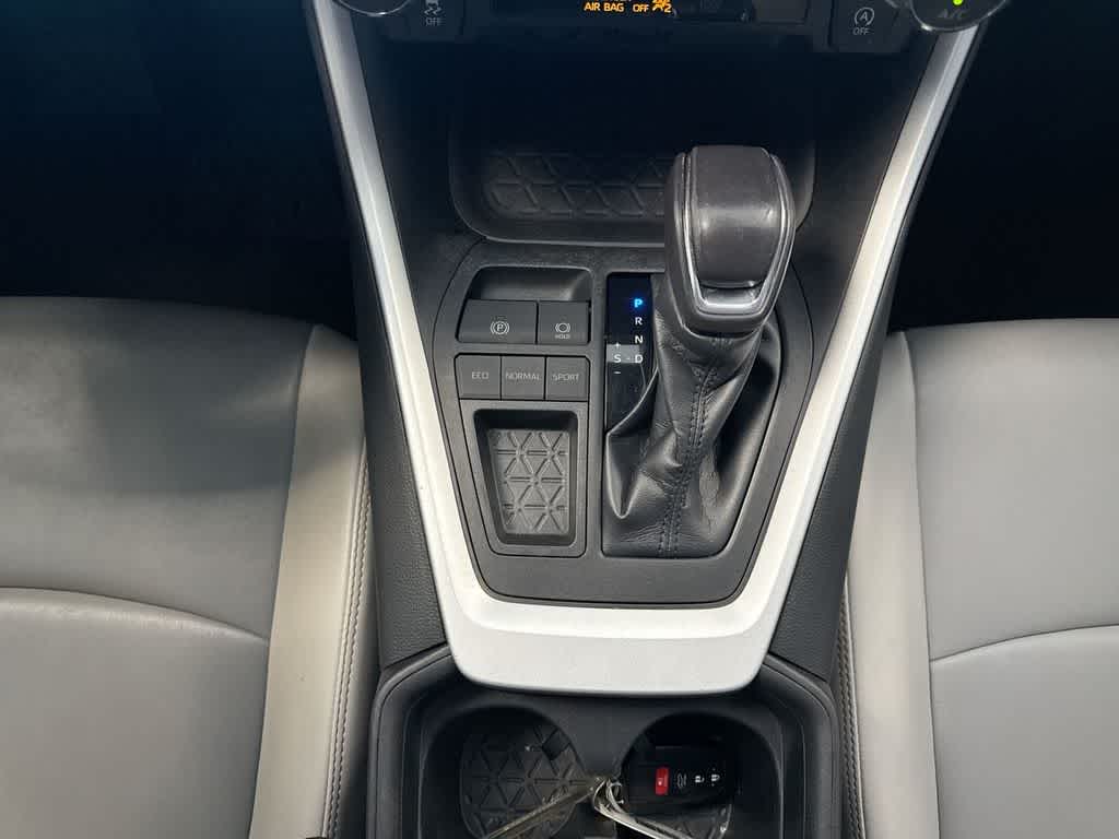 Thumbnail: 2021 Toyota RAV4 - 35