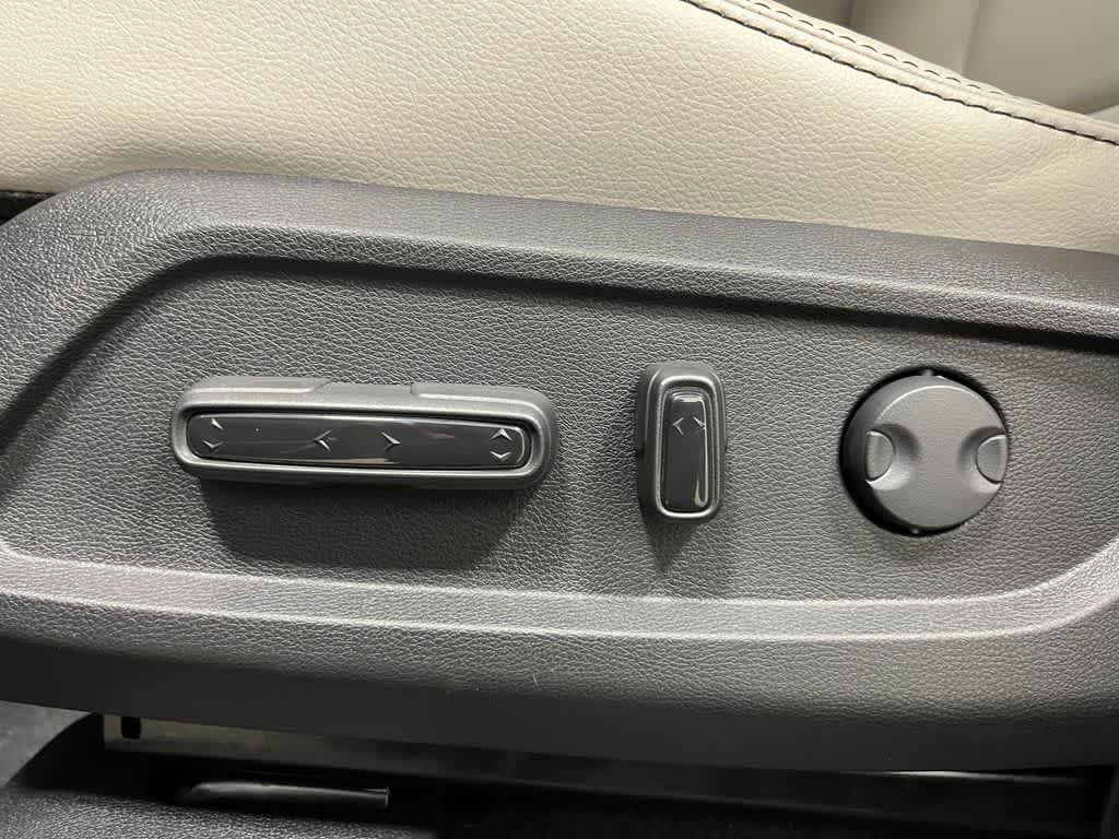 Thumbnail: 2026 Honda Pilot - 14