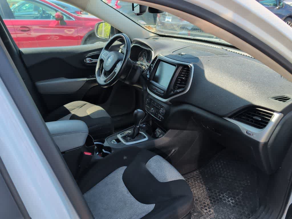 Thumbnail: 2014 Jeep Cherokee - 3