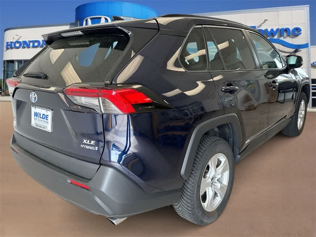 Thumbnail: 2020 Toyota RAV4 - 8
