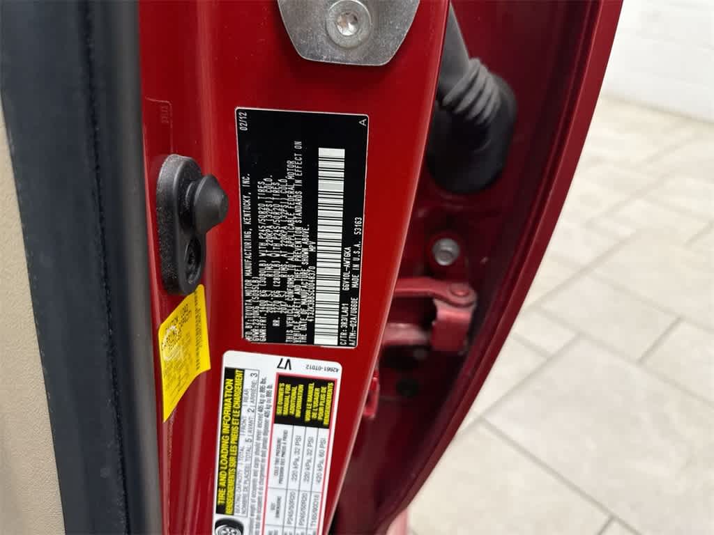 Thumbnail: 2012 Toyota Venza - 38