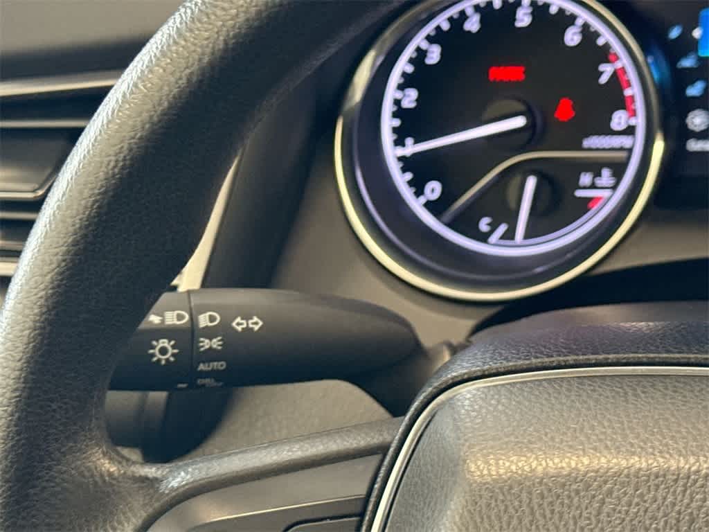 Thumbnail: 2020 Toyota Camry - 26