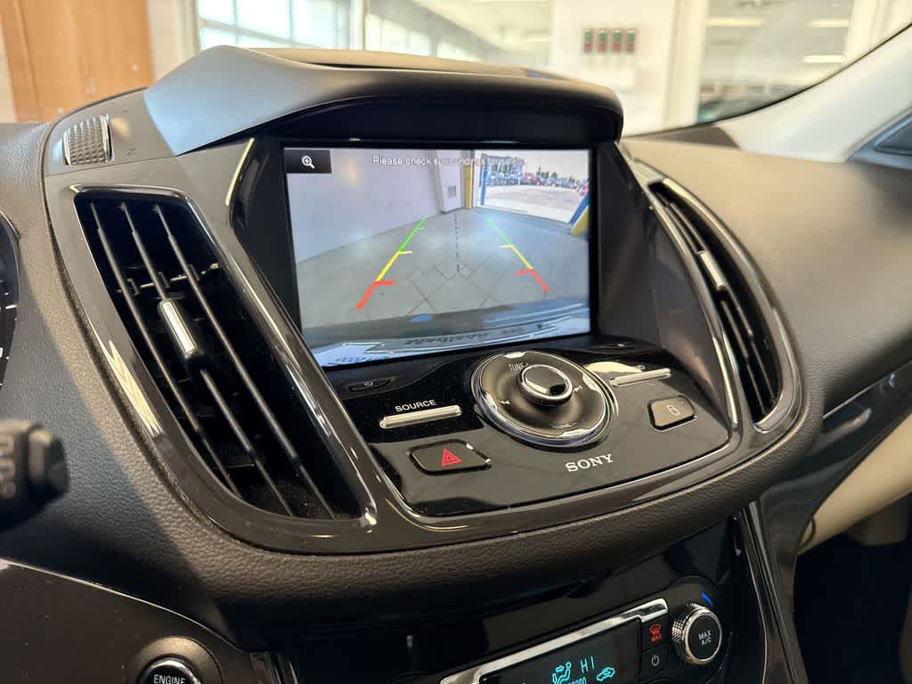 Thumbnail: 2015 Ford Escape - 32