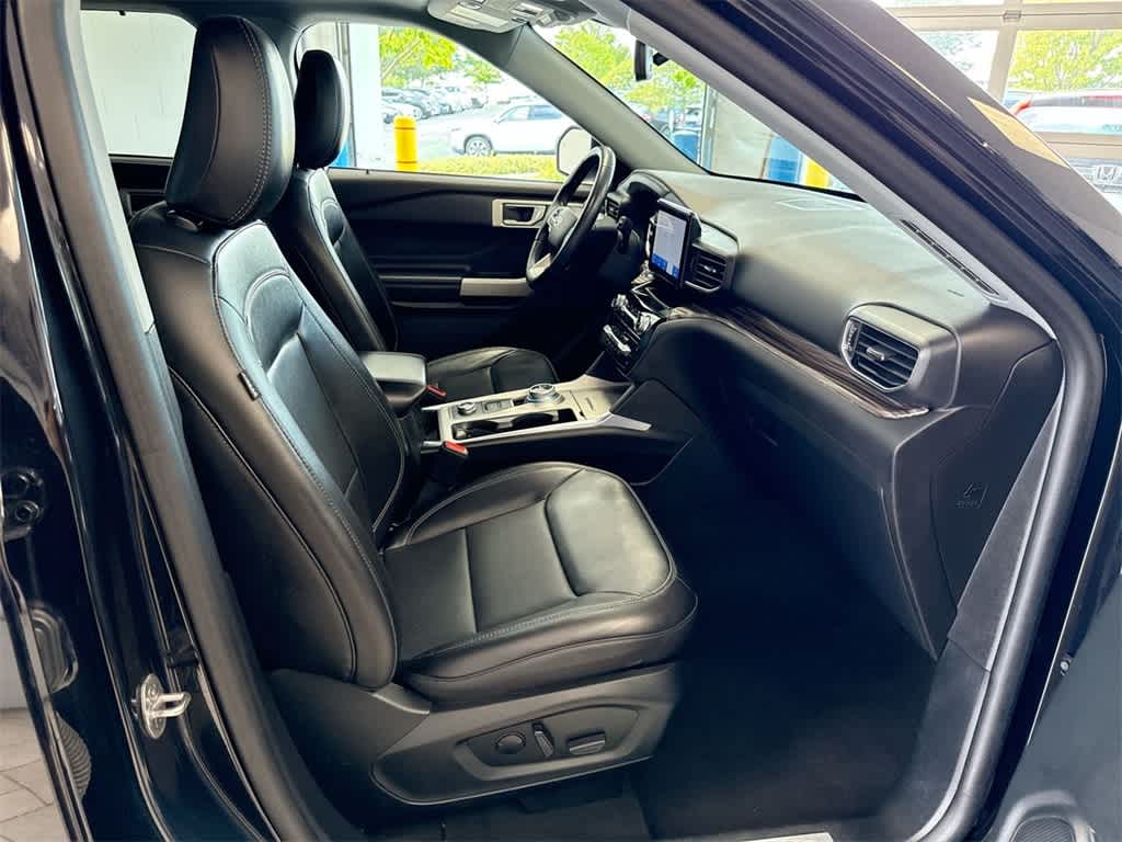 Thumbnail: 2022 Ford Explorer - 24