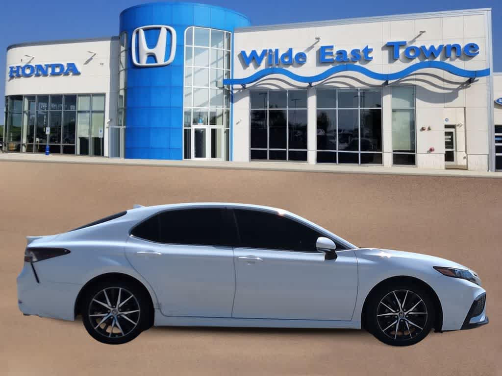 Thumbnail: 2023 Toyota Camry - 9