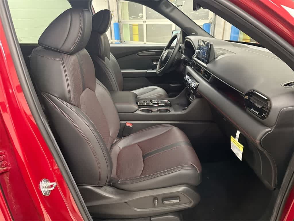 Thumbnail: 2025 Honda Pilot - 24