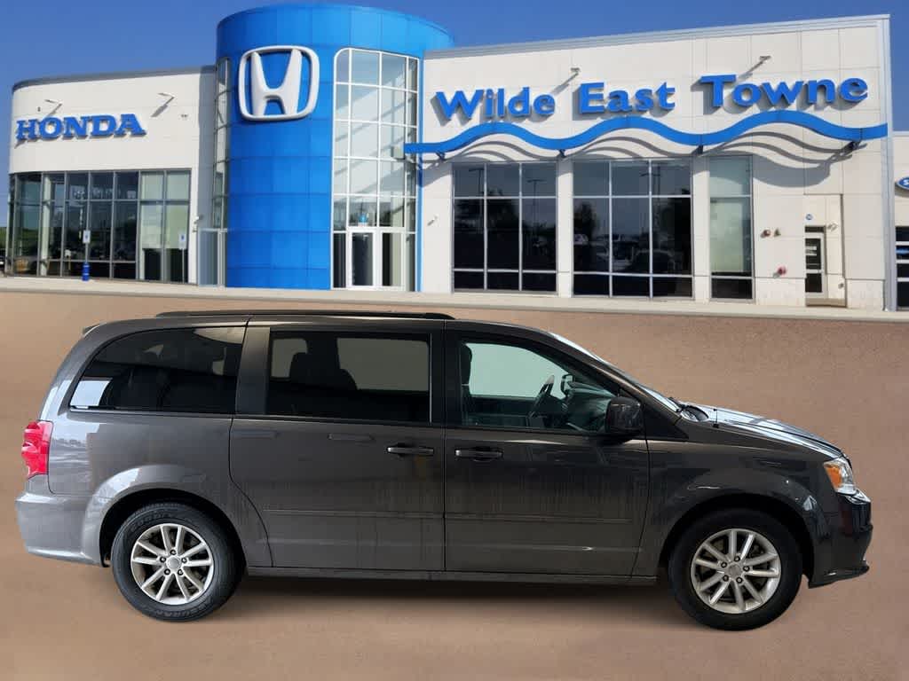 Thumbnail: 2015 Dodge Grand Caravan - 11